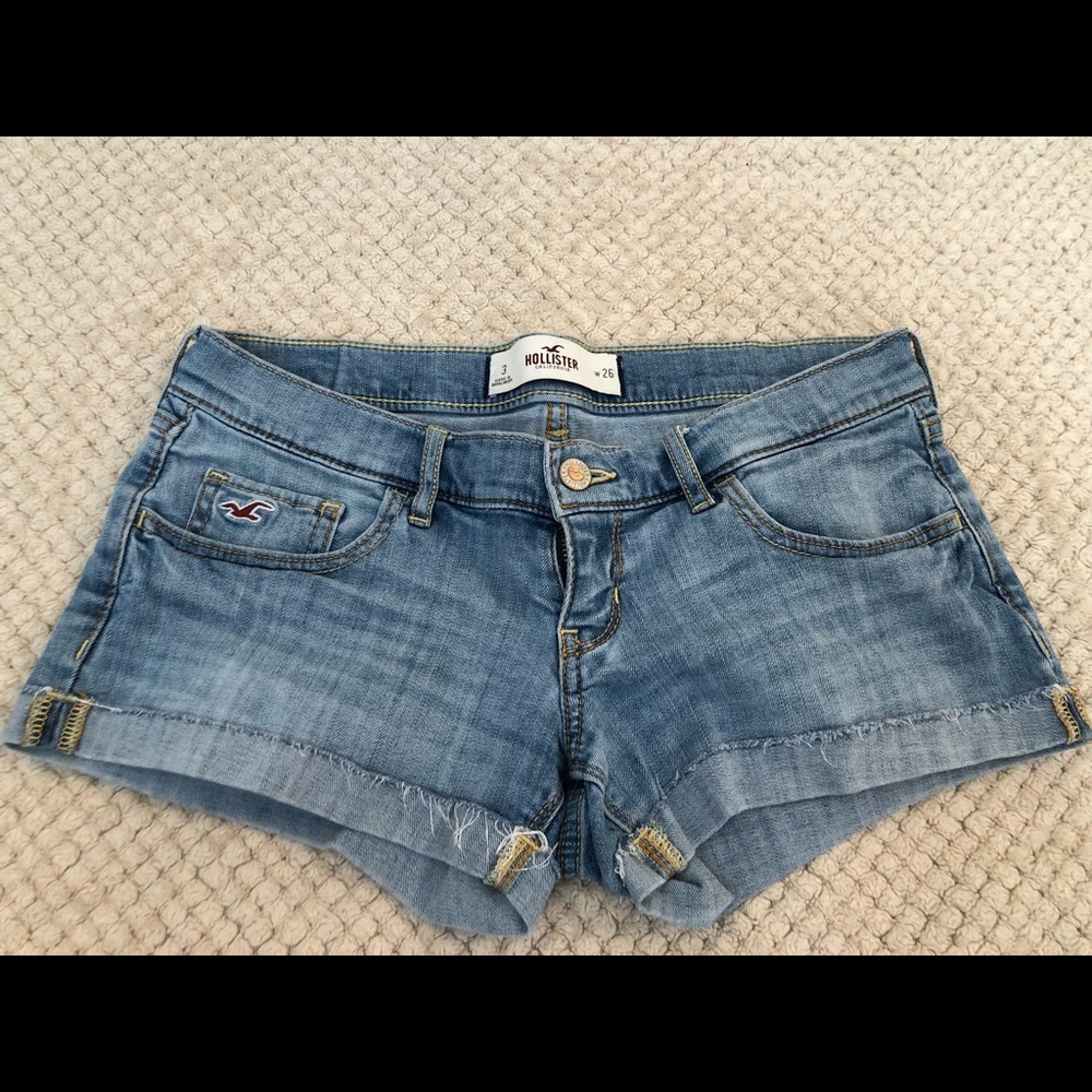HOLLISTER Light Wash Denim Shorts